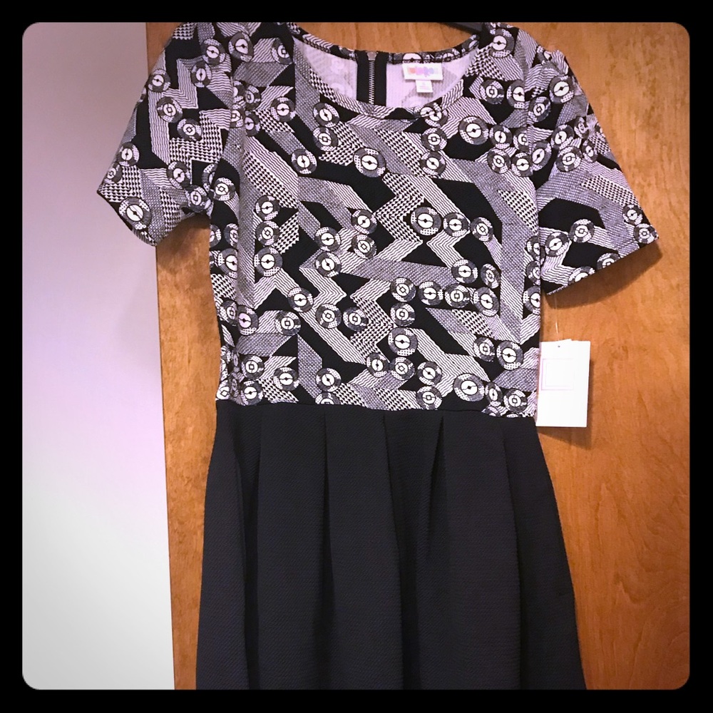 LulaRoe Amelia - Blanc and Noir collection